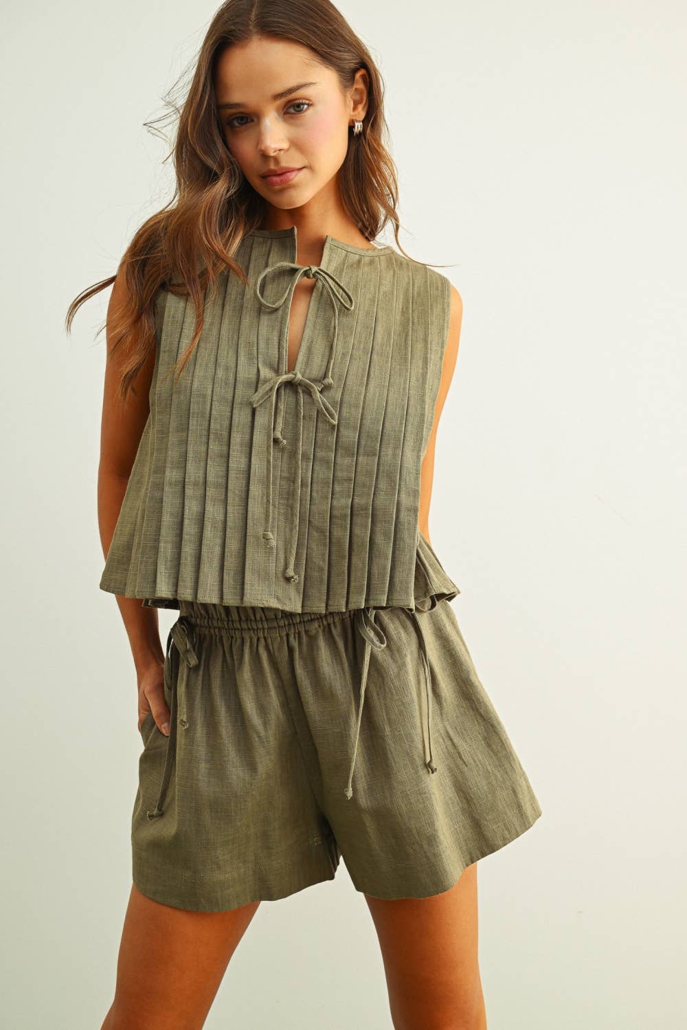 P6060ST   ELASTIC BAND WAIST WITH TIED ON THE SIDE SHORTS