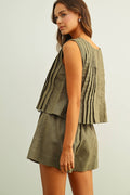 T6059ST   SLEEVELESS ALL PLEATED WITH TIE IN FRONT LINEN TOP