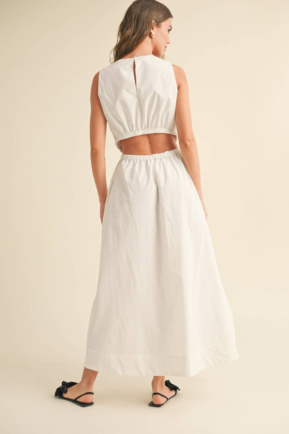 D4487   OPEN BACK DETAIL WOVEN DRESS