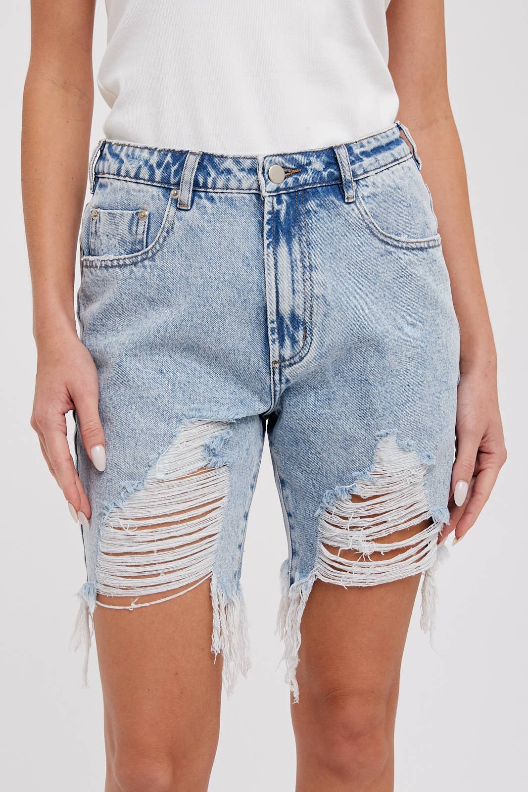 BOYFRIEND DENIM SHORTS