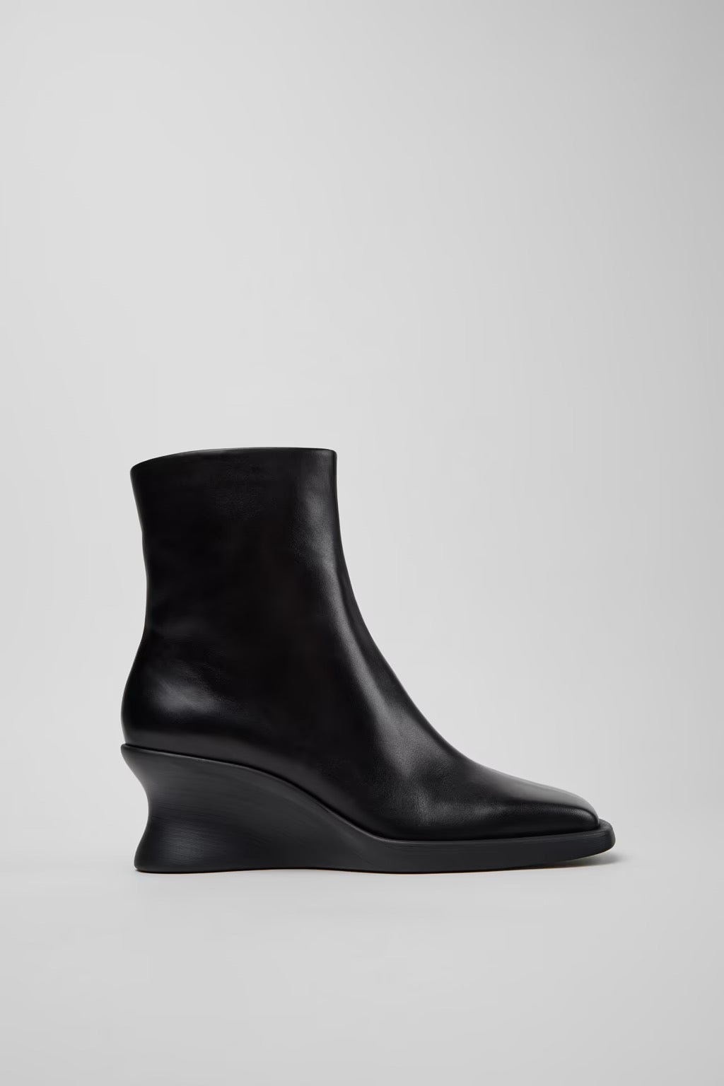 Louise Leather Wedge Boot in Black
