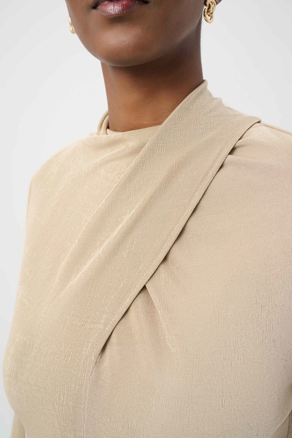 Twisted Mock Neck Top in Fawn