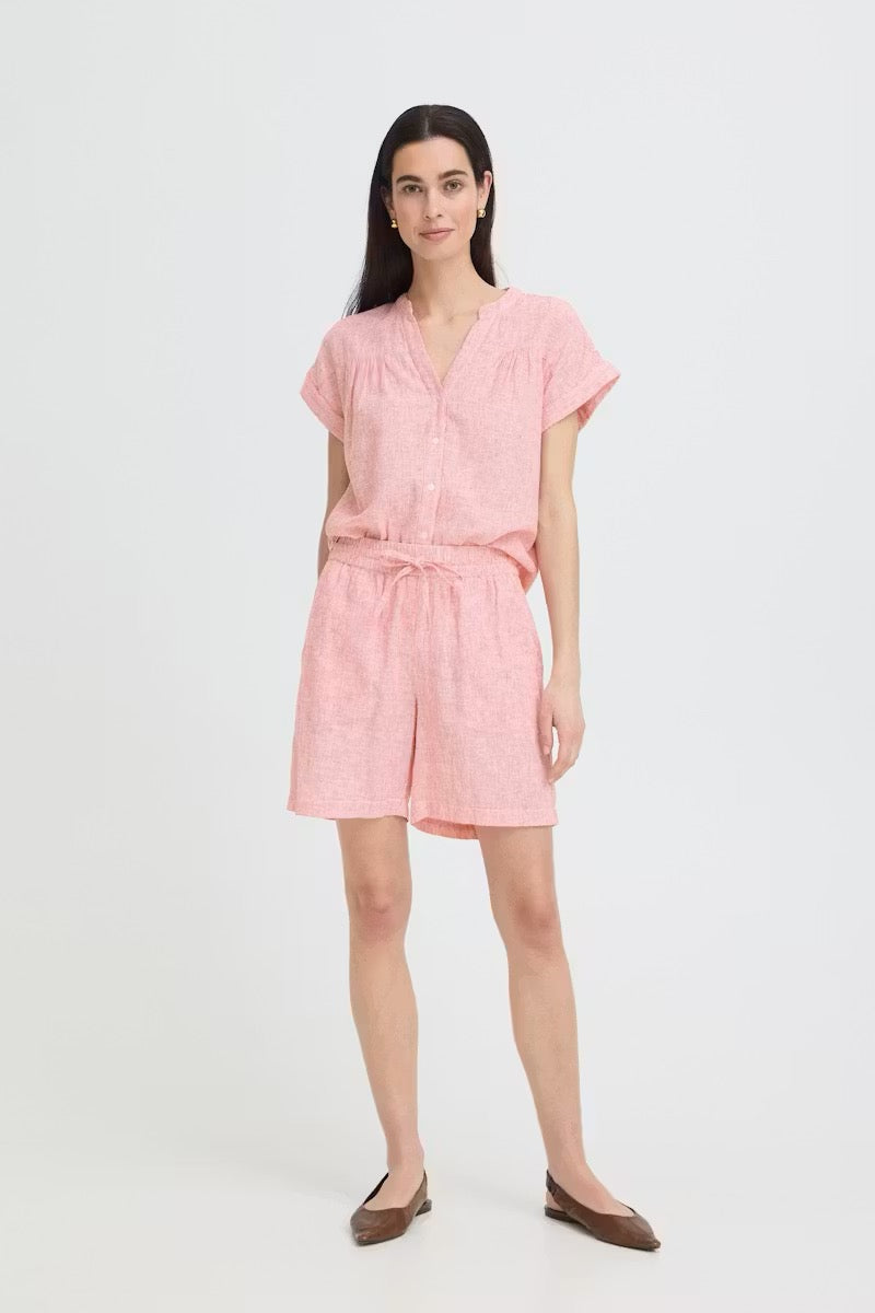 Byizola Shorts in Red Stripe