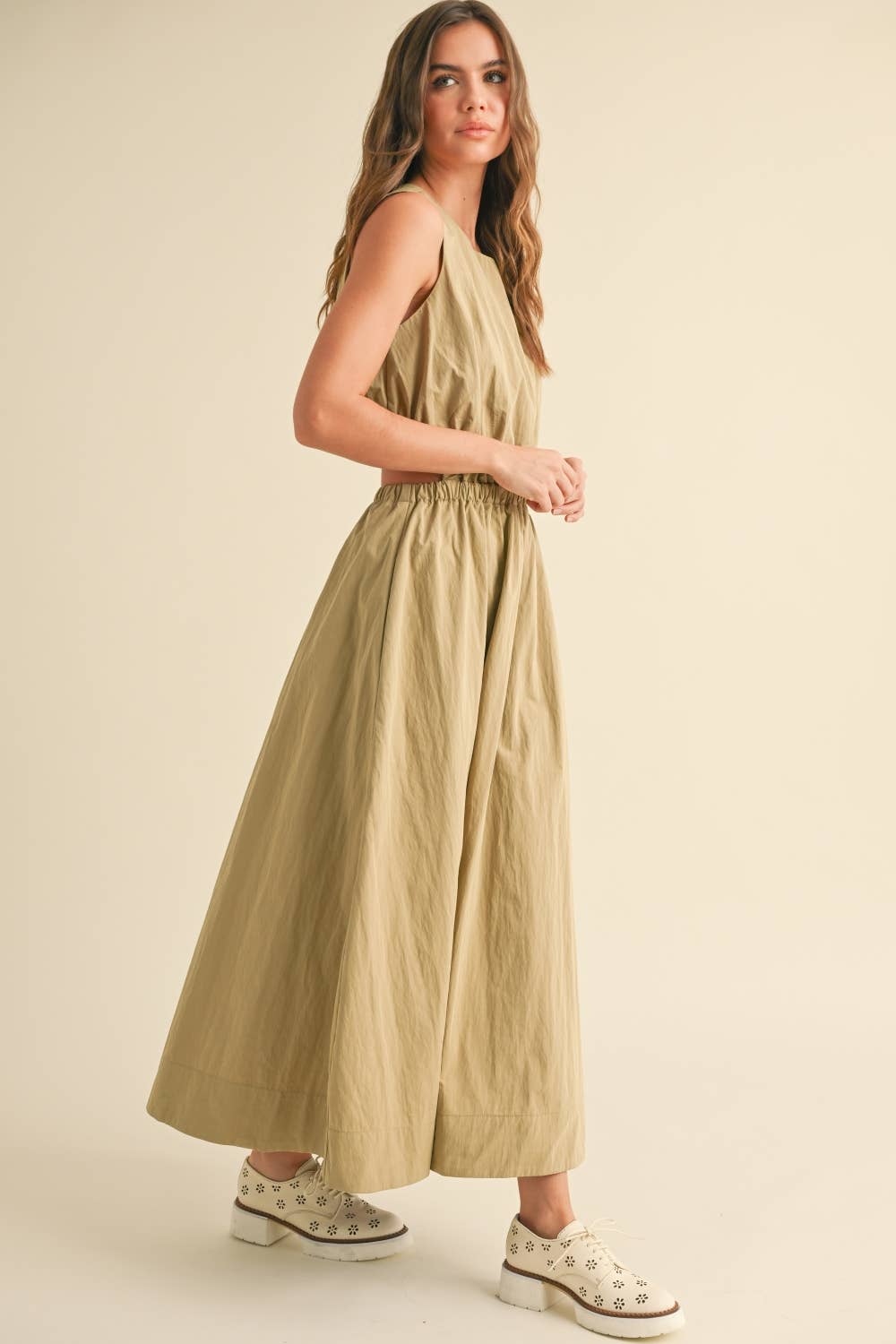 D4487   OPEN BACK DETAIL WOVEN DRESS