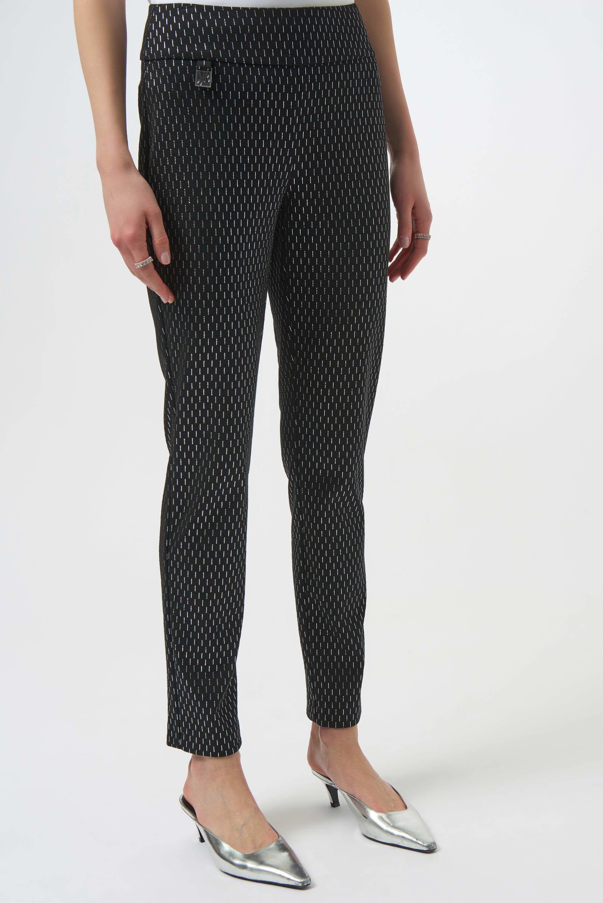 Foiled Heavy Knit Slim Fit Pant