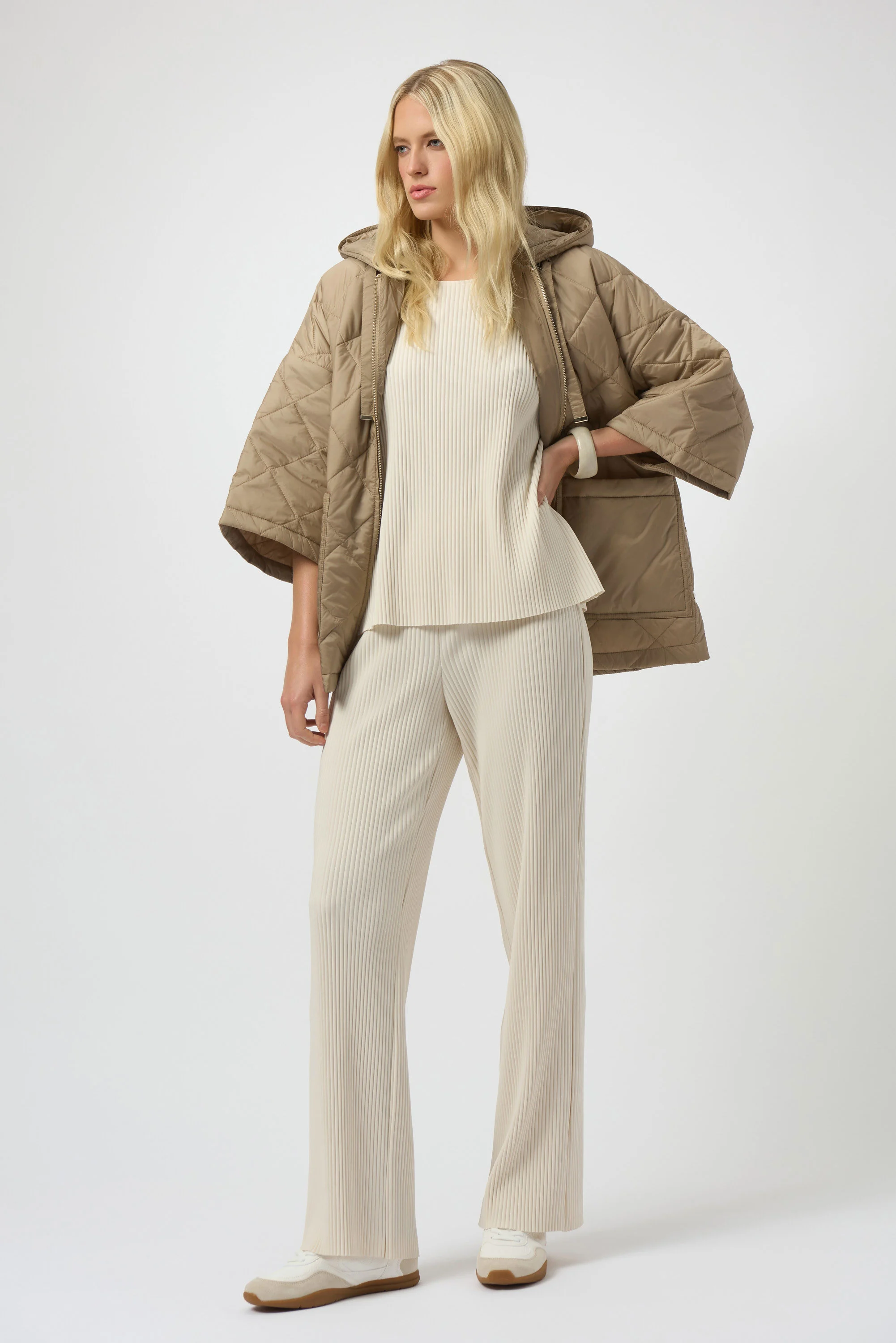 Pleated Scuba Crepe Wide-Leg Pant