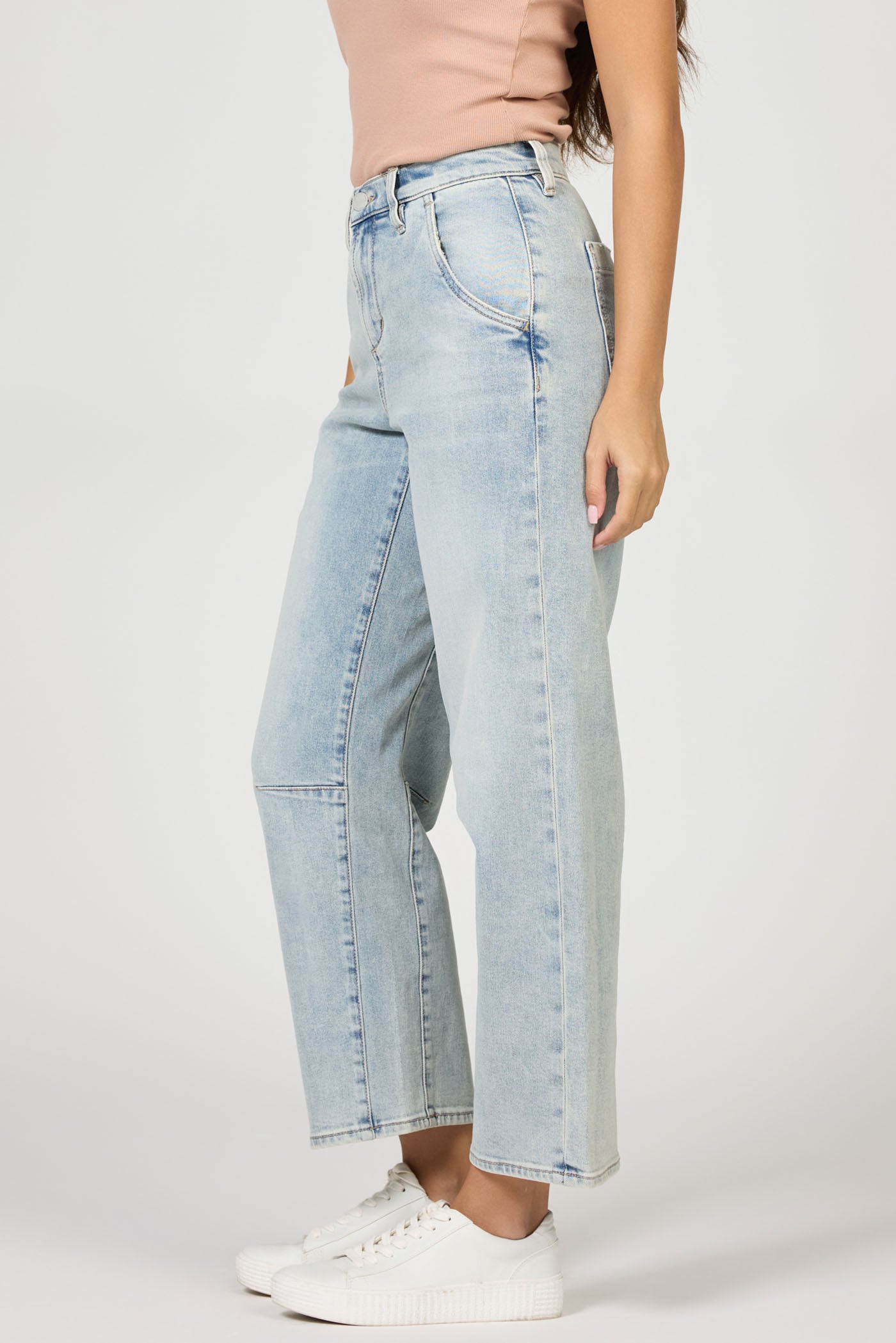 Lasso Barrel Jeans in Clear Stream