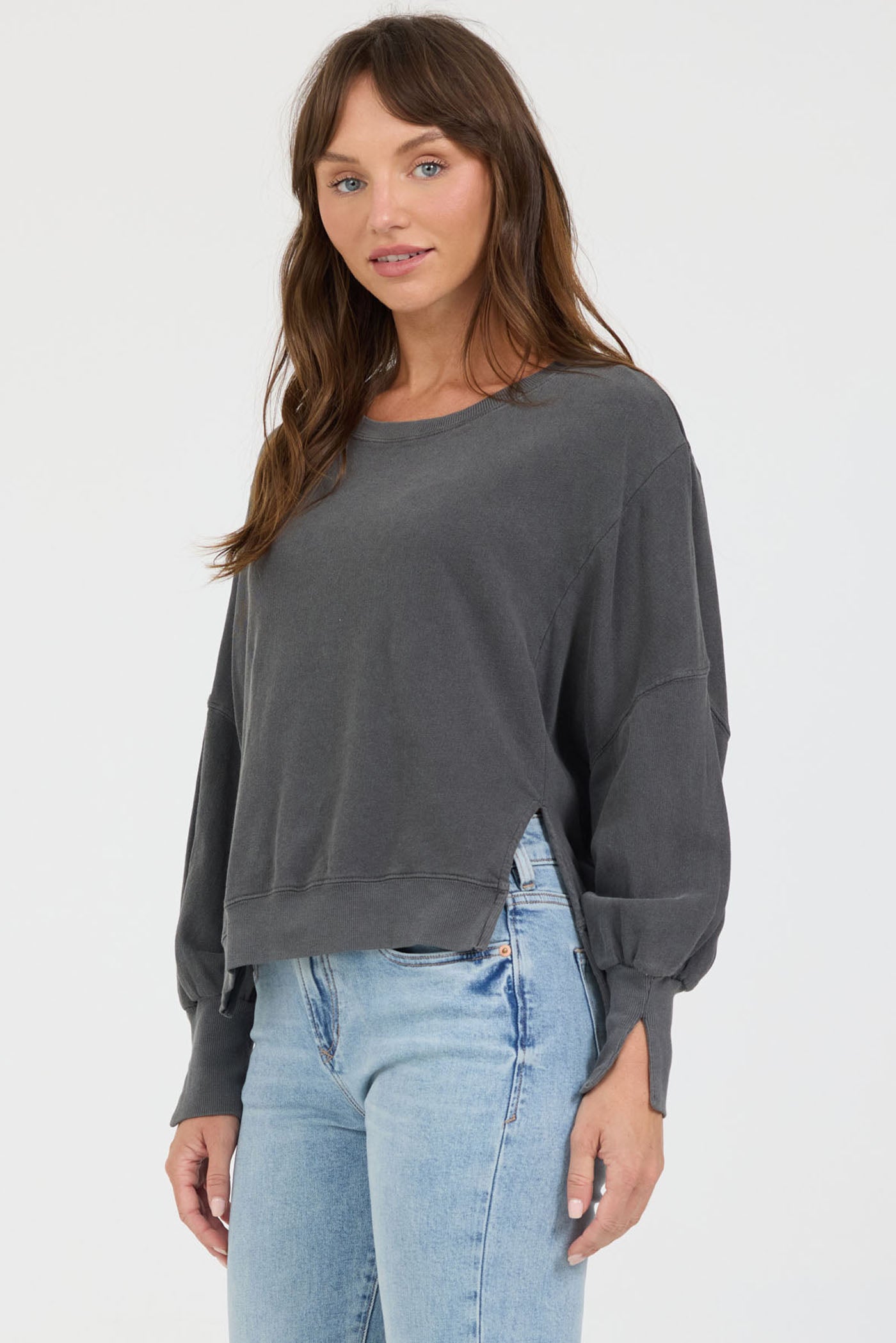Trenton Top in Gull Grey