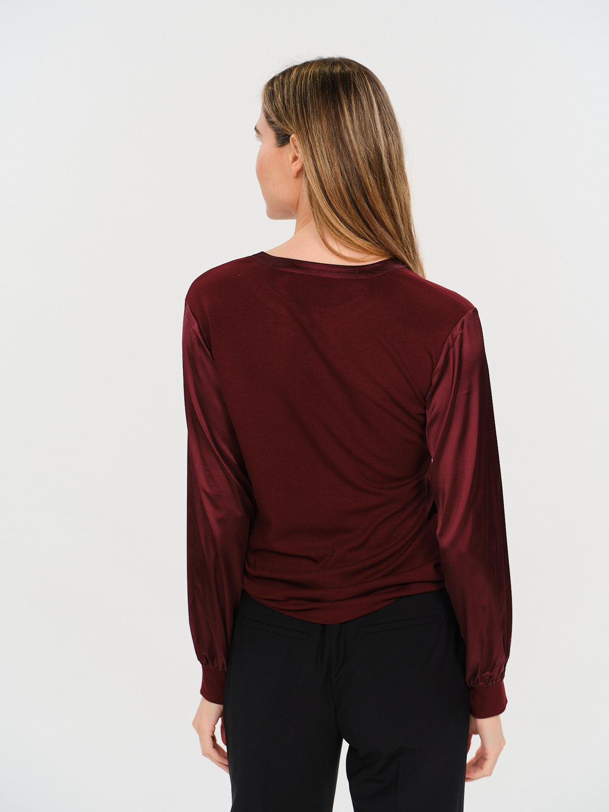 Ribbed Satin Sleeve Janie Top in Burgundy