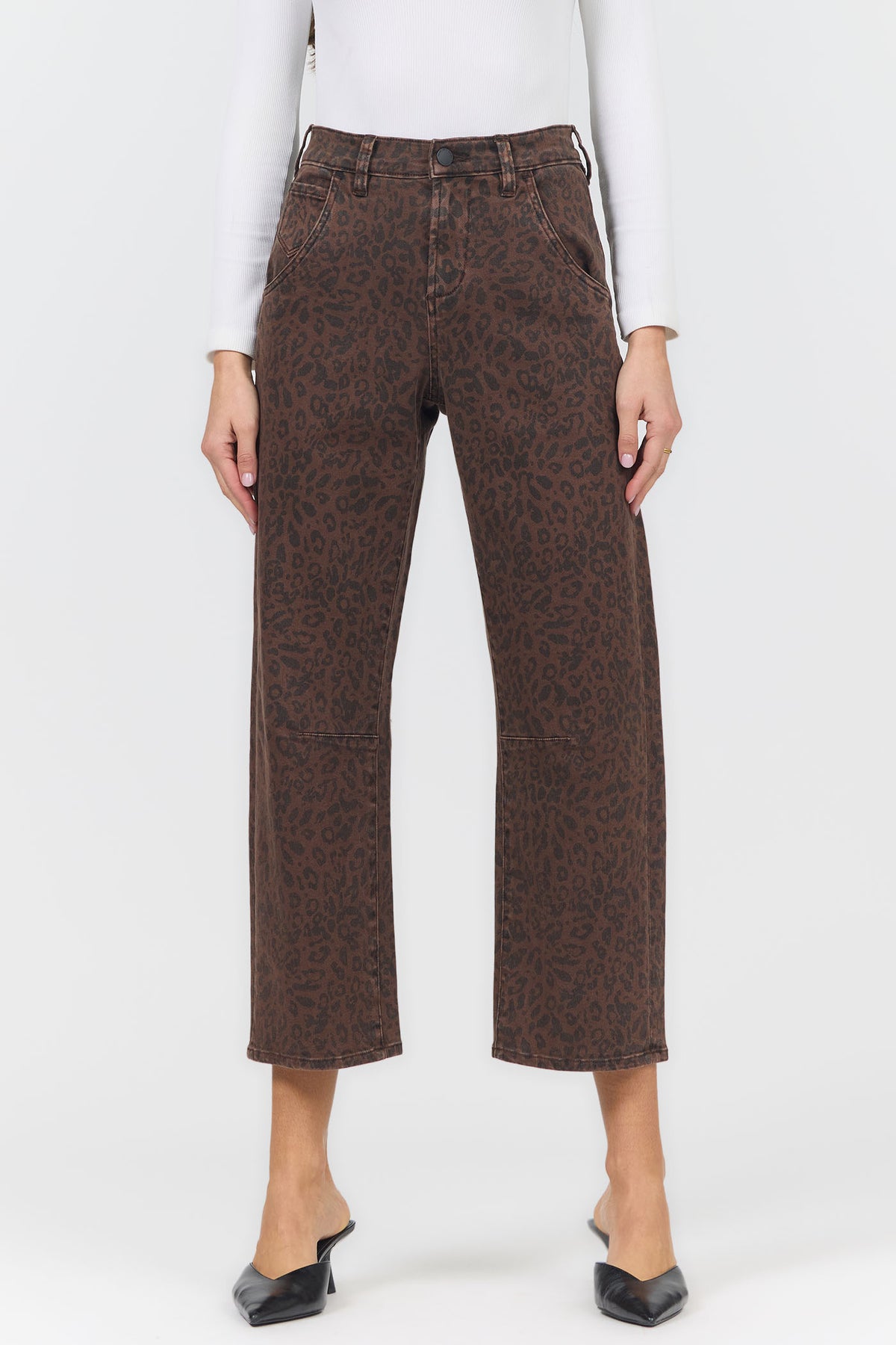 Lasso Barrel Jeans in Leopard Print