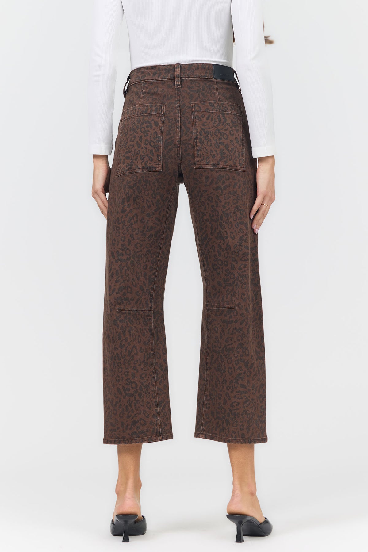 Lasso Barrel Jeans in Leopard Print