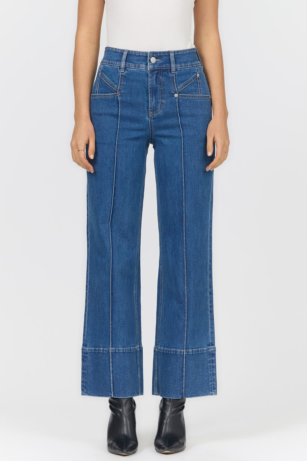 Holly Ankle Length Wide Leg Jeans in belby blue