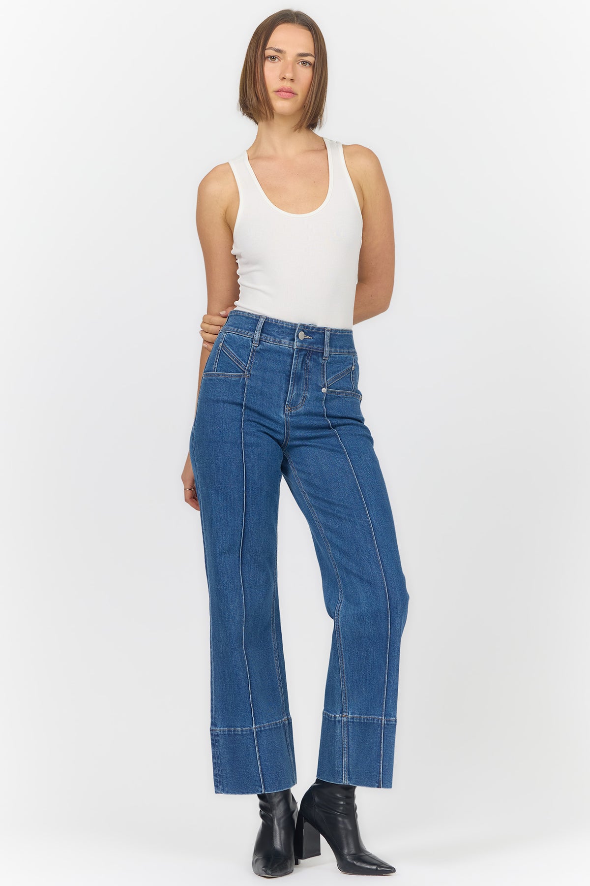 Holly Ankle Length Wide Leg Jeans in belby blue